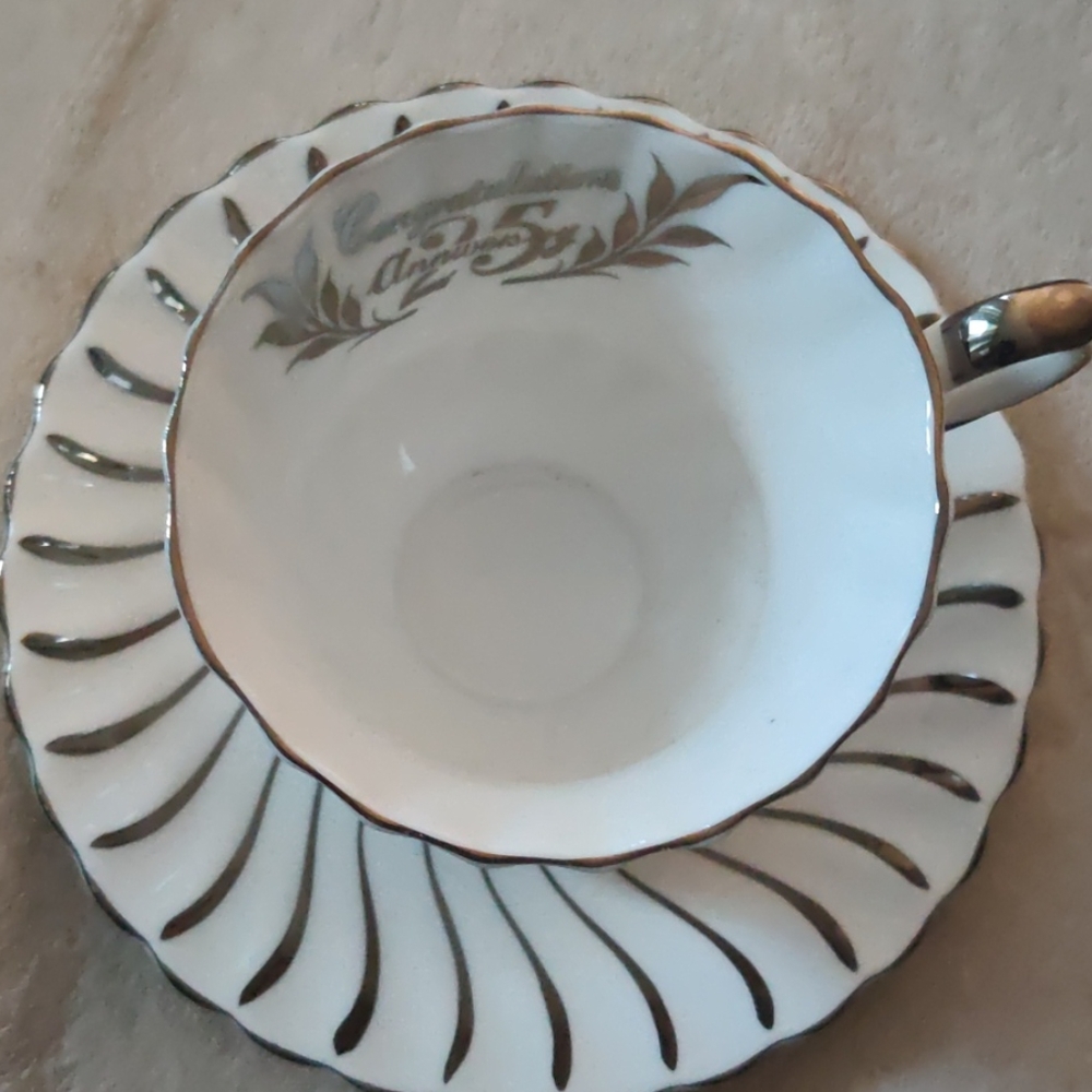 Queen Anne bone China England